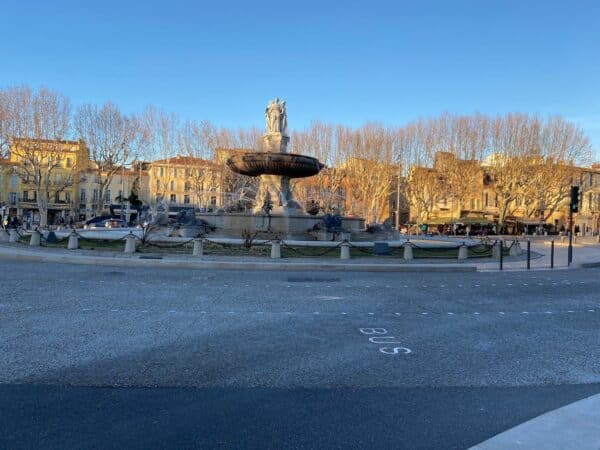 fontaine-rotonde-aix-maroine-jit
