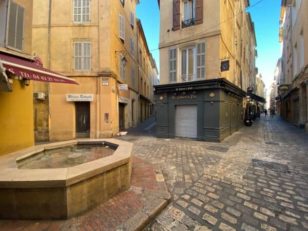 fontaine-rue-verrerie-aix-centre-maroine-jit