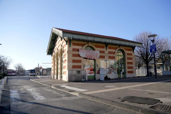 gare-aubagne-maison