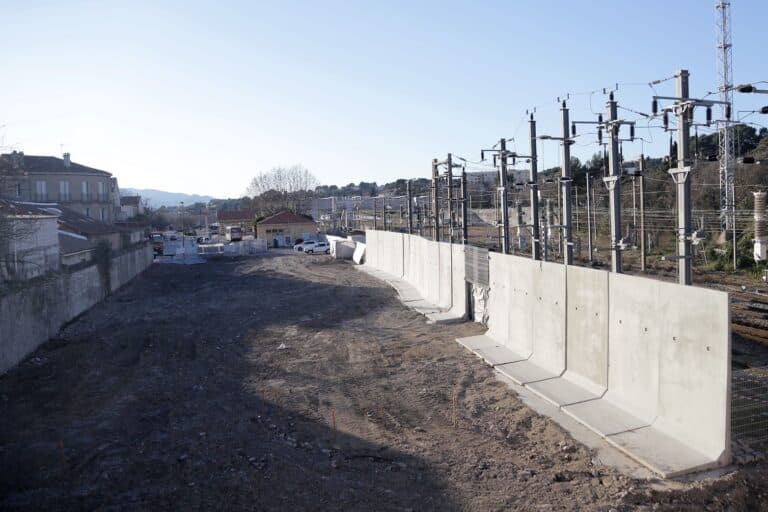 Les travaux pour le Valtram et le BHNS ont débuté autour de la gare d&rsquo;Aubagne