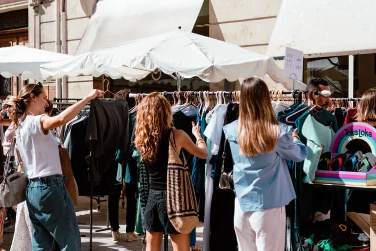 Bonnes affaires, animations… la grande braderie d’hiver de retour à Marseille le 7 mars
