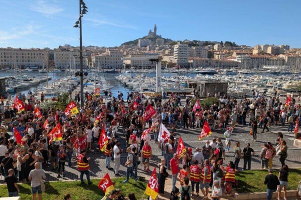 greve-manifestation-vieux-port-cgt-FO