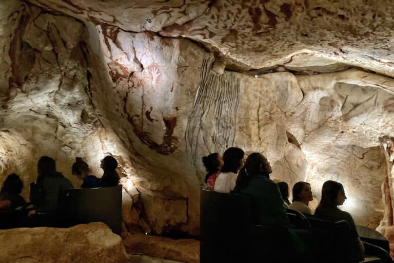 Vidéo | Visite de la grotte Cosquer avant son ouverture au public samedi 4 juin