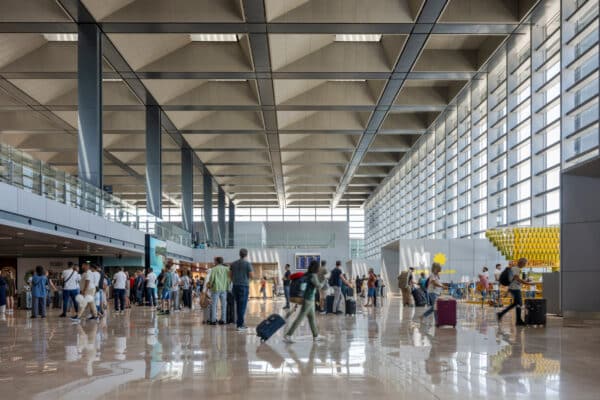 hall-aeroport-marseille-provence-terminal-1
