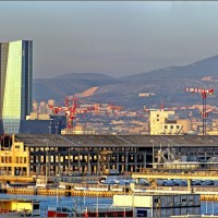 hangar-j1-marseille