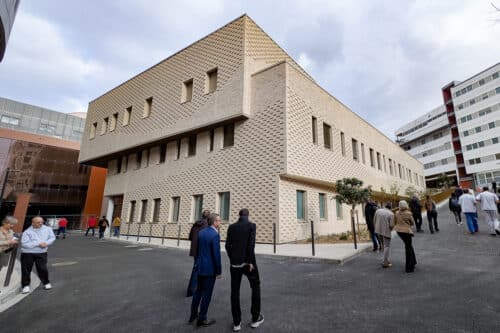 saint joseph, Blocs op&eacute;ratoires de pointe, imagerie… L&rsquo;h&ocirc;pital Saint-Joseph inaugure son extension, Made in Marseille