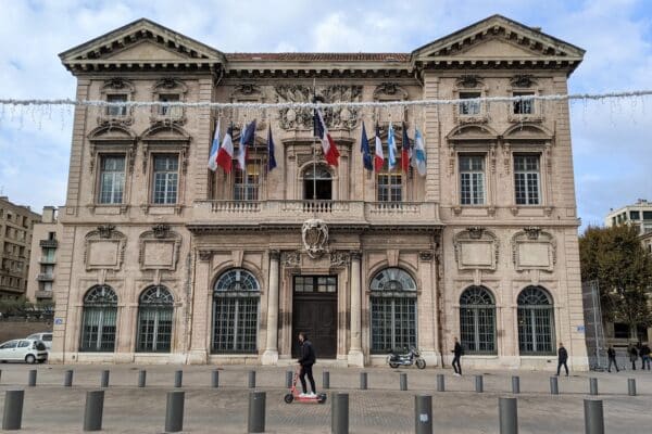hotel-de-ville-mairie-2