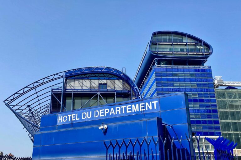 La grogne des agents départementaux après le rapport de la chambre régionale des comptes
