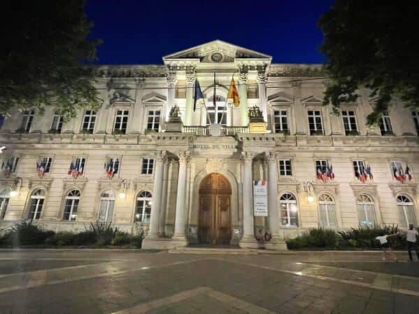 hotel-ville-mairie-avignon