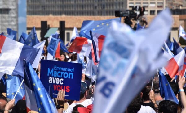 illustration-macron-meeting copie