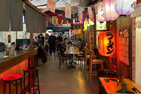iwao-ramen-restaurant-japonais-rue-sainte-3