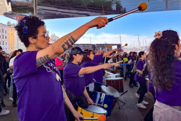 journee-des-femmes-feministe-manifestation-banderolle-5
