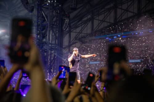 concert Jul, Revivez en images le concert XXL de Jul au stade V&eacute;lodrome de Marseille, Made in Marseille