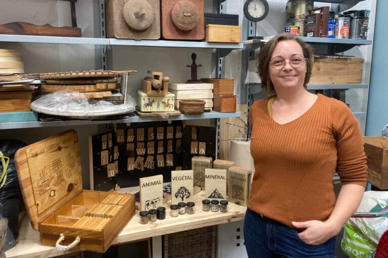 À Marseille, la boutique « Casse aux trésors » redonne vie aux objets jetés dans la rue