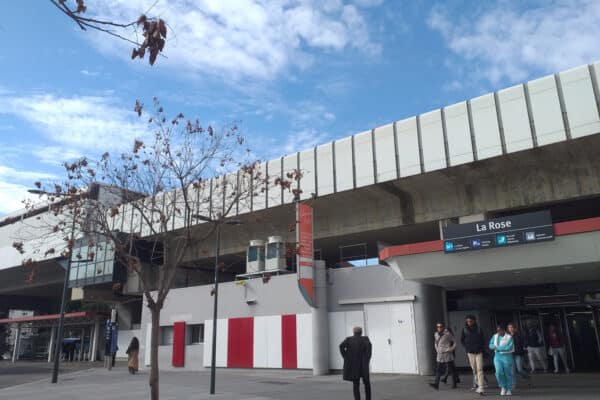 la-rose-station-de-metro