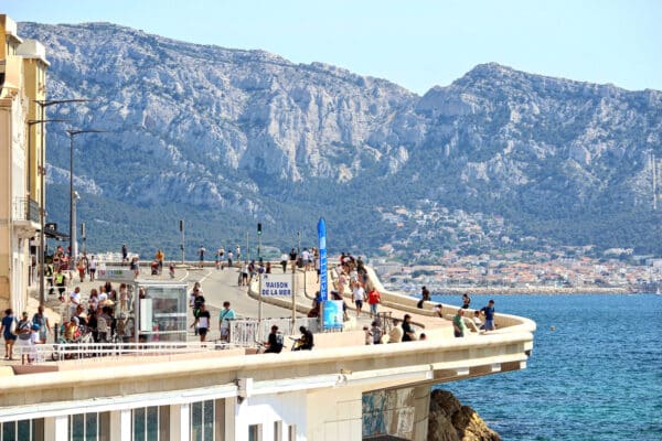 la-voie-est-libre-corniche-kennedy-mai-2023-3