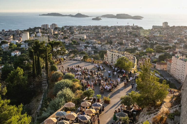 La guinguette avec la plus belle vue de Marseille va rouvrir à la Bonne Mère