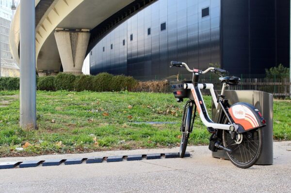 le-velo-electrique-station-arenc-1