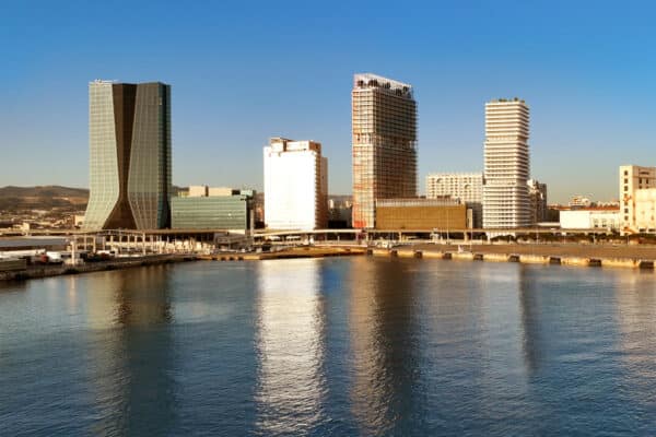 m99-nouvelle-skyline-quais-arenc