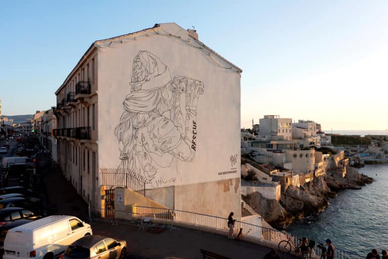 mahn kloix fresque marseille sos méditerranée