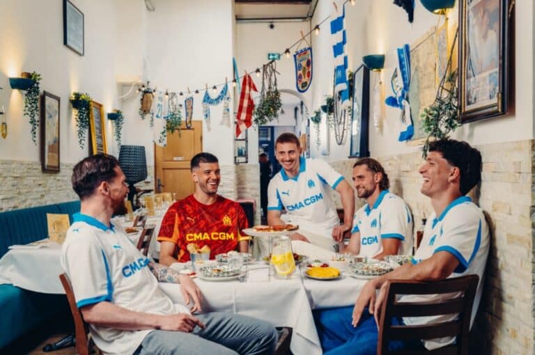 Le nouveau maillot domicile de l&rsquo;OM saison 2025/2026 dévoilé