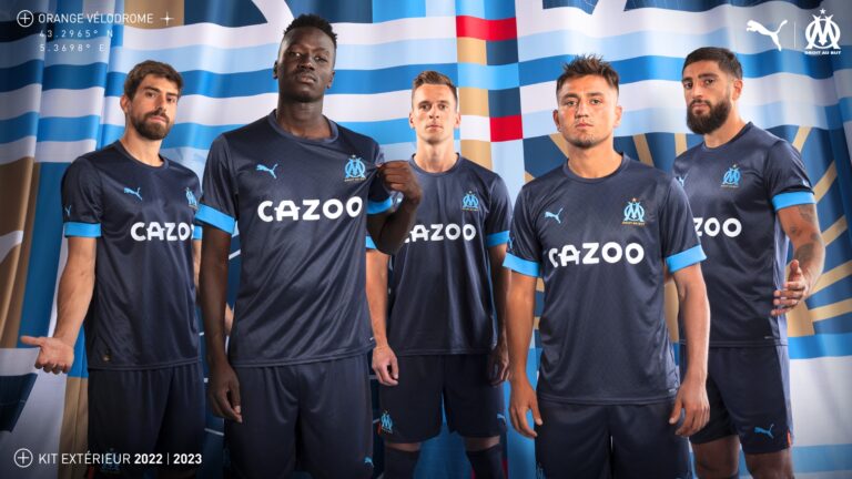 L&rsquo;OM dévoile son maillot extérieur Puma pour la saison 2022-2023