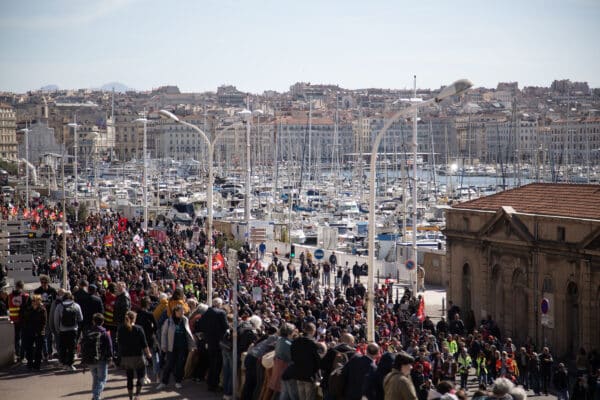 manif-marseille-vieux-port12