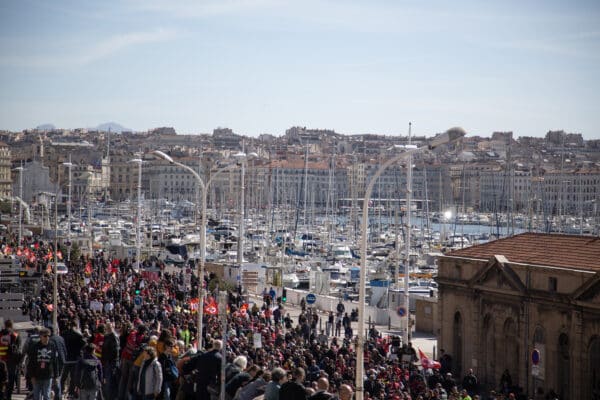 manif-marseille-vieux-port13