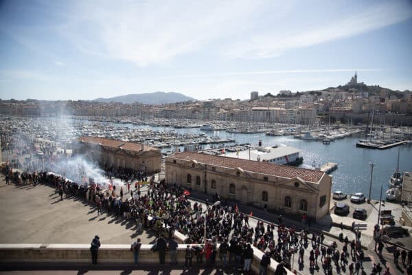 manif-marseille-vieux-port4