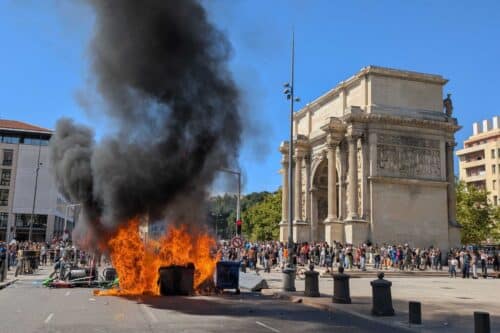 10 septembre, &laquo; Bloquons tout &raquo; : r&eacute;cit de la mobilisation multiforme du 10 septembre &agrave; Marseille, Made in Marseille