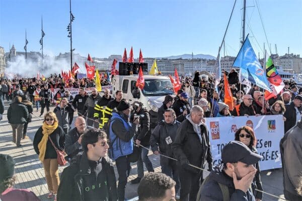 manifestation-greve-marseille-retraite-3