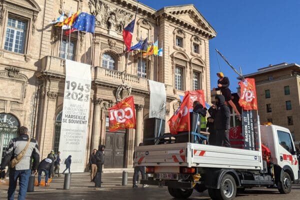 manifestation-reforme-retraites-vieux-port-1