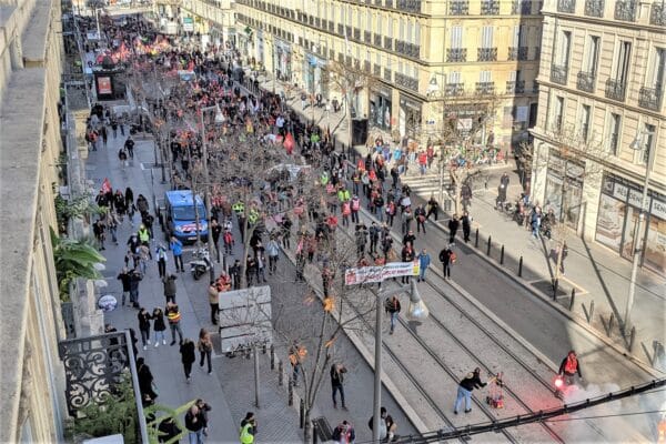 manifestation-retraite-rue-république-marseille