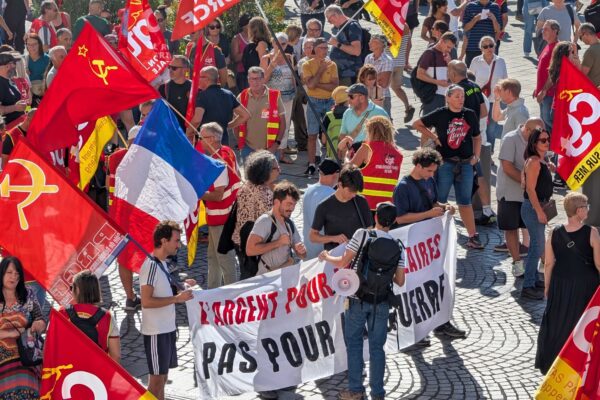 manifestation-vieux-port-cgt-18-septembre