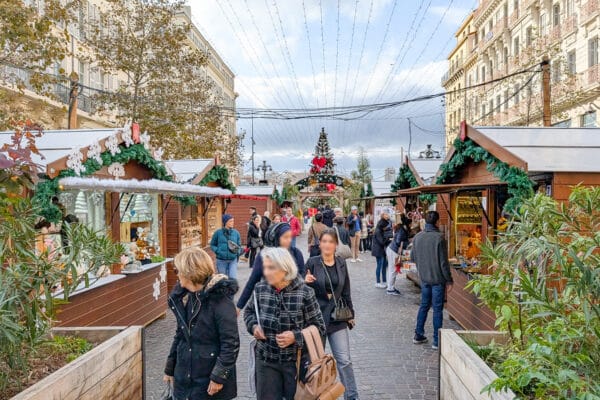 marche-de-noel-chalet-cabanon-artisanat-02
