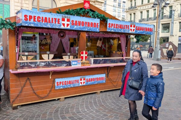 marche-de-noel-chalet-cabanon-artisanat-17