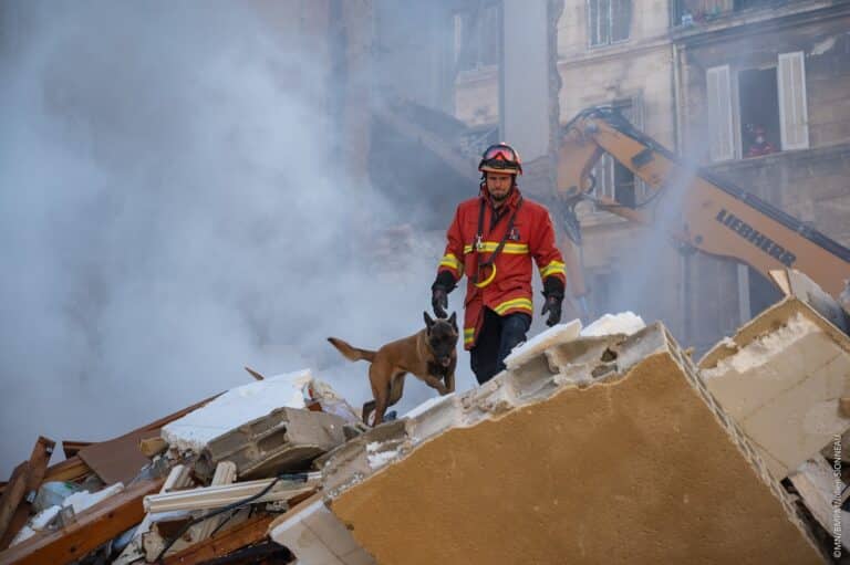 Effondrements rue de Tivoli : premières victimes identifiées, les recherches se poursuivent