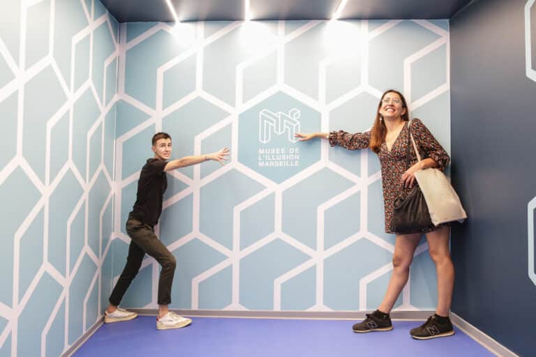 Vidéo | Visite du Musée de l&rsquo;illusion de Marseille en avant-première