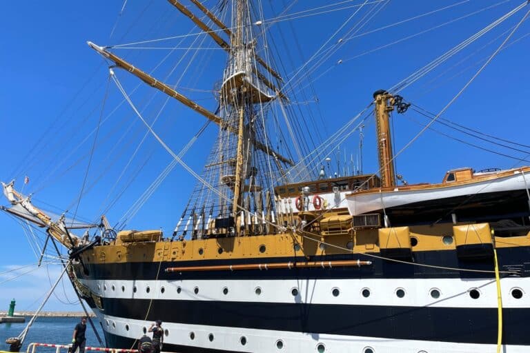 Vidéo | Visitez le navire italien « Amerigo Vespucci » en escale à Marseille