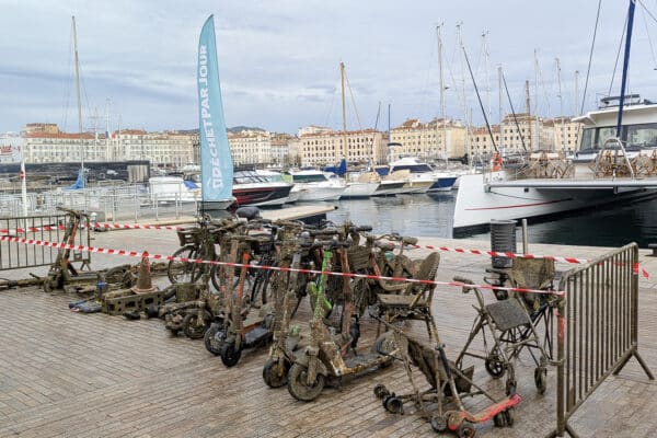 nettoyage-vieux-port-trottinette-velo-1-dechet-par-jour-4