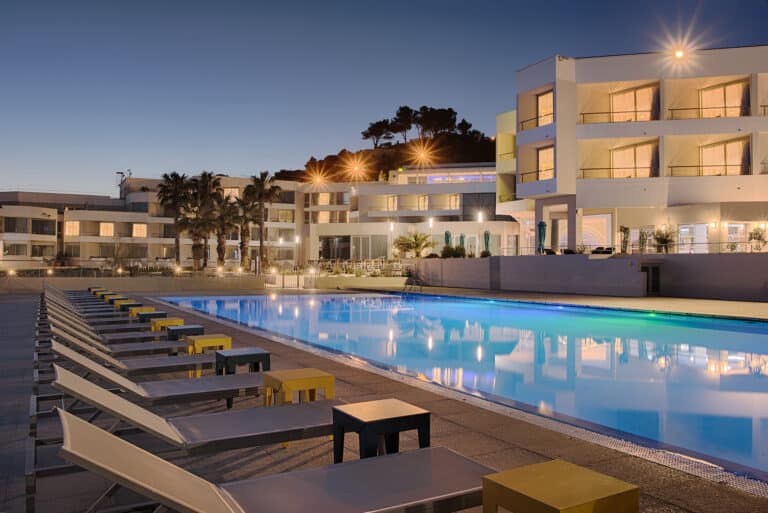 L&rsquo;hôtel nhow Marseille ouvre la saison estivale avec une soirée face à la mer