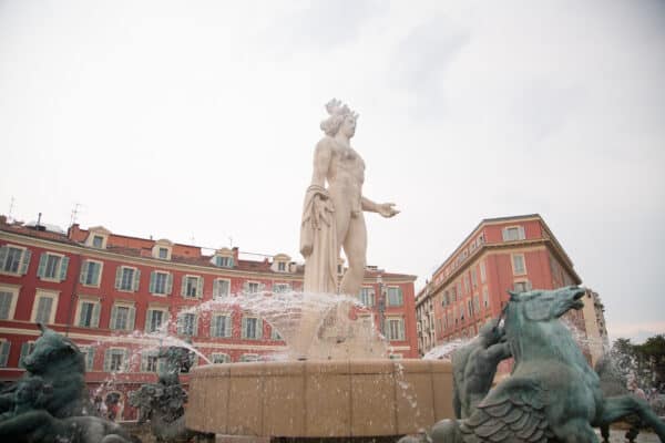 nice-fontaine-place-massena