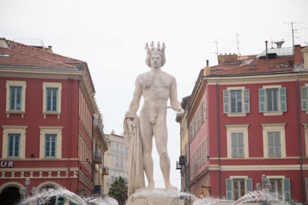 nice-place-massena-fontaine