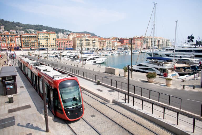 La fréquence des transports en commun renforcée dans la Métropole Nice Côte d&rsquo;Azur