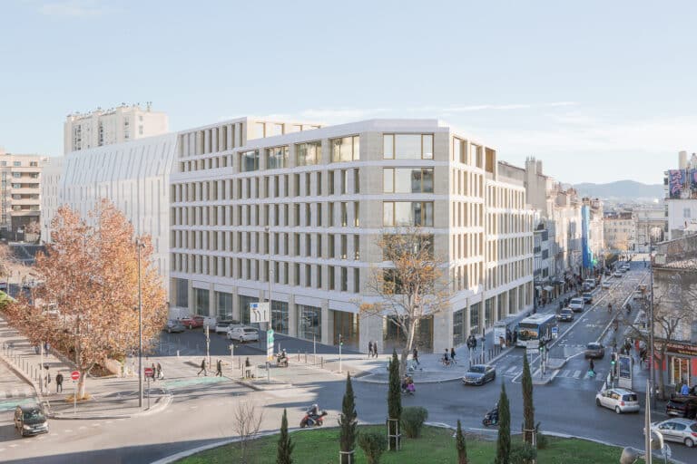 Un nouveau campus étudiant construit en terre recyclée à la Porte d&rsquo;Aix