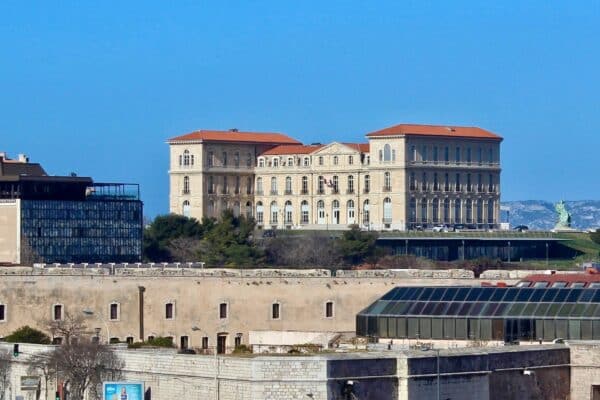 palais-du-pharo-marseille-metropole
