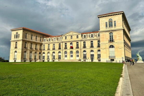 palais-du-phato-metropole-2