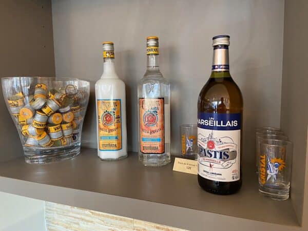 pastis-cristal-anisette-bouteille-alcool-maroine