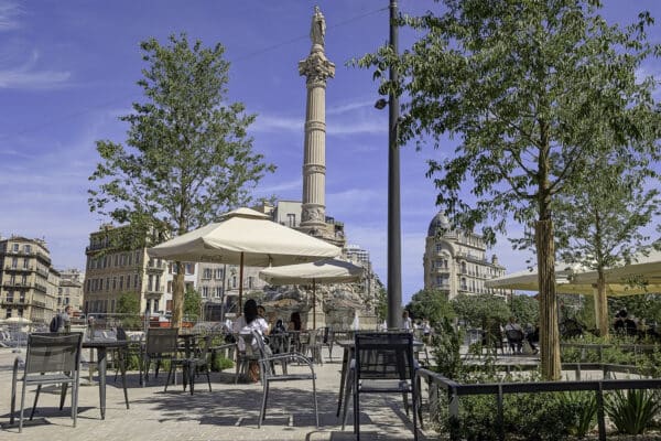 place-castellane-terrasse-fontaine-20