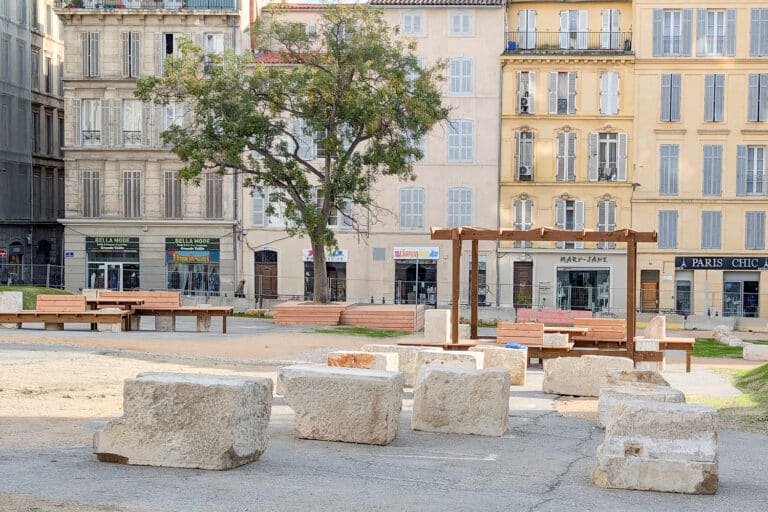 À Belsunce, une nouvelle place publique ouvre enfin sur l&rsquo;ancien parking Providence